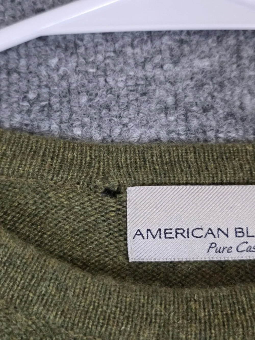 American Blue Sweater Mens Medium Green Cashmere Crewneck Pullover Stains Hole